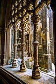 Il monastero di Batalha o convento de Santa Maria da Vitria. Chiostro di Giovanni I (chiostro reale). Lavabo.